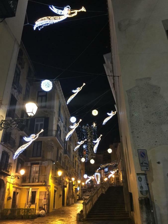 לינה וארוחת בוקר Salerno 55 מראה חיצוני תמונה